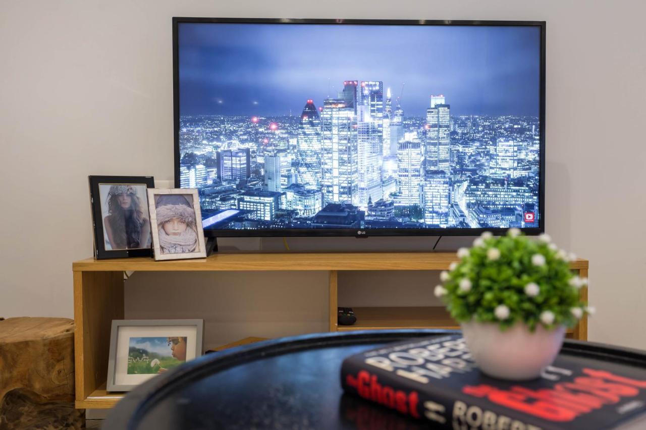 Urban Chic - Rathbone Lejlighed London Eksteriør billede
