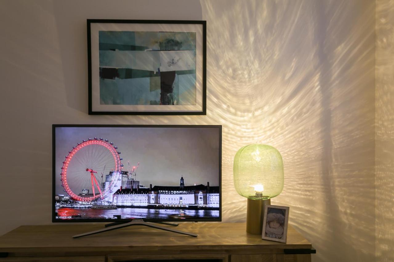 Urban Chic - Rathbone Lejlighed London Eksteriør billede